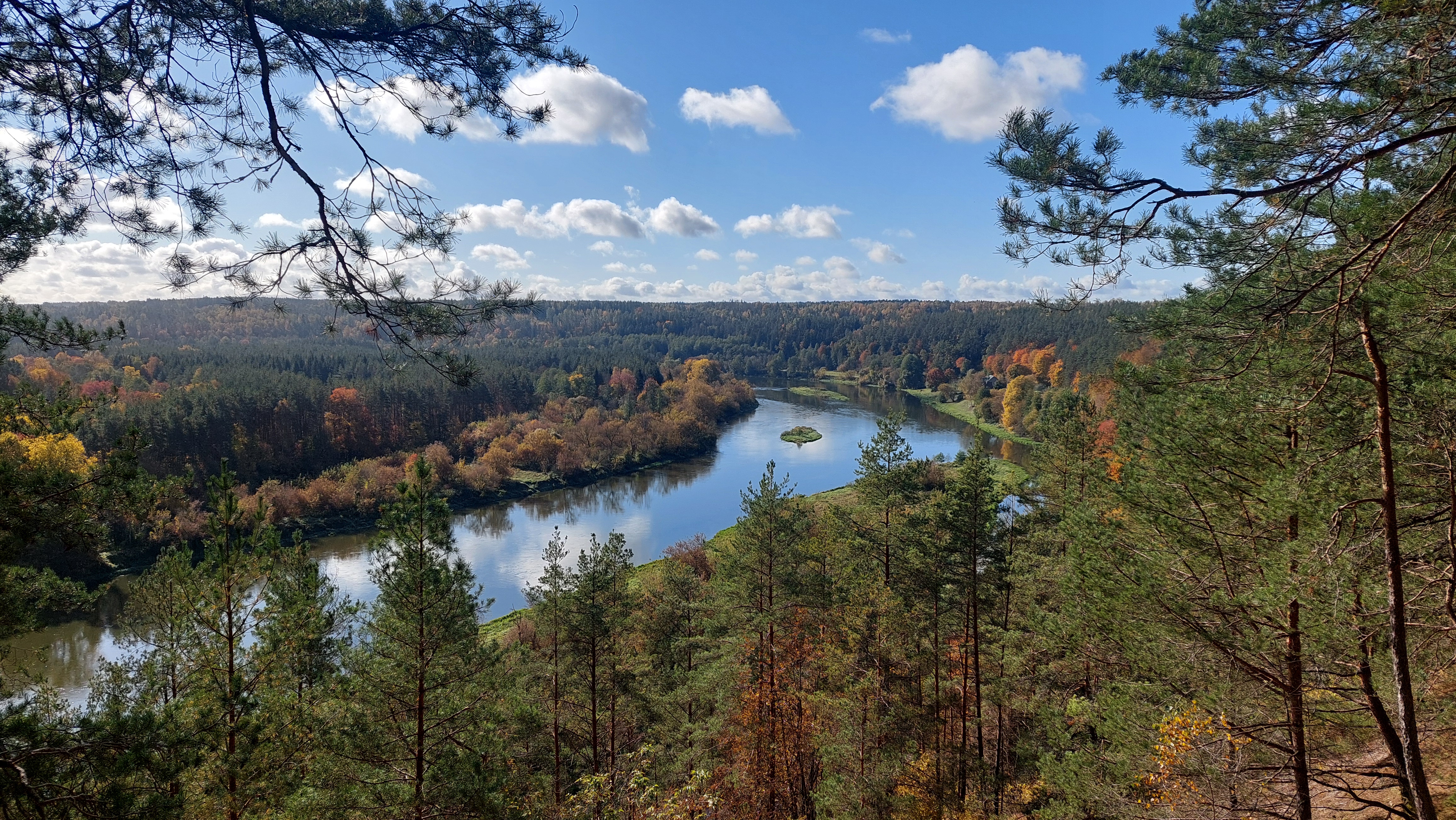 1. Neries slėnis nuo Paneriškių regyklos.jpg