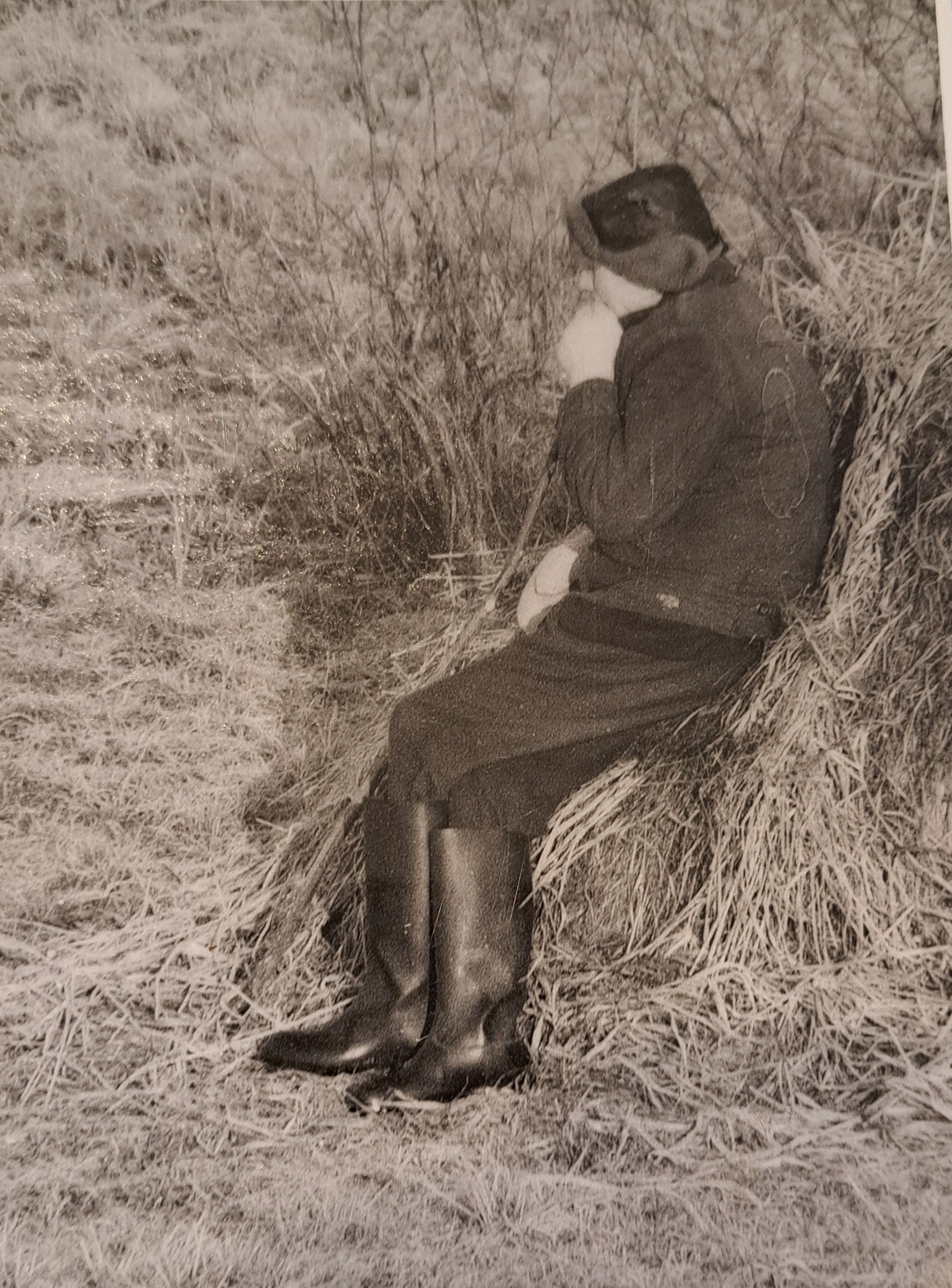 Jonas Kulbinskas (Paukščių stebėjimas).jpg