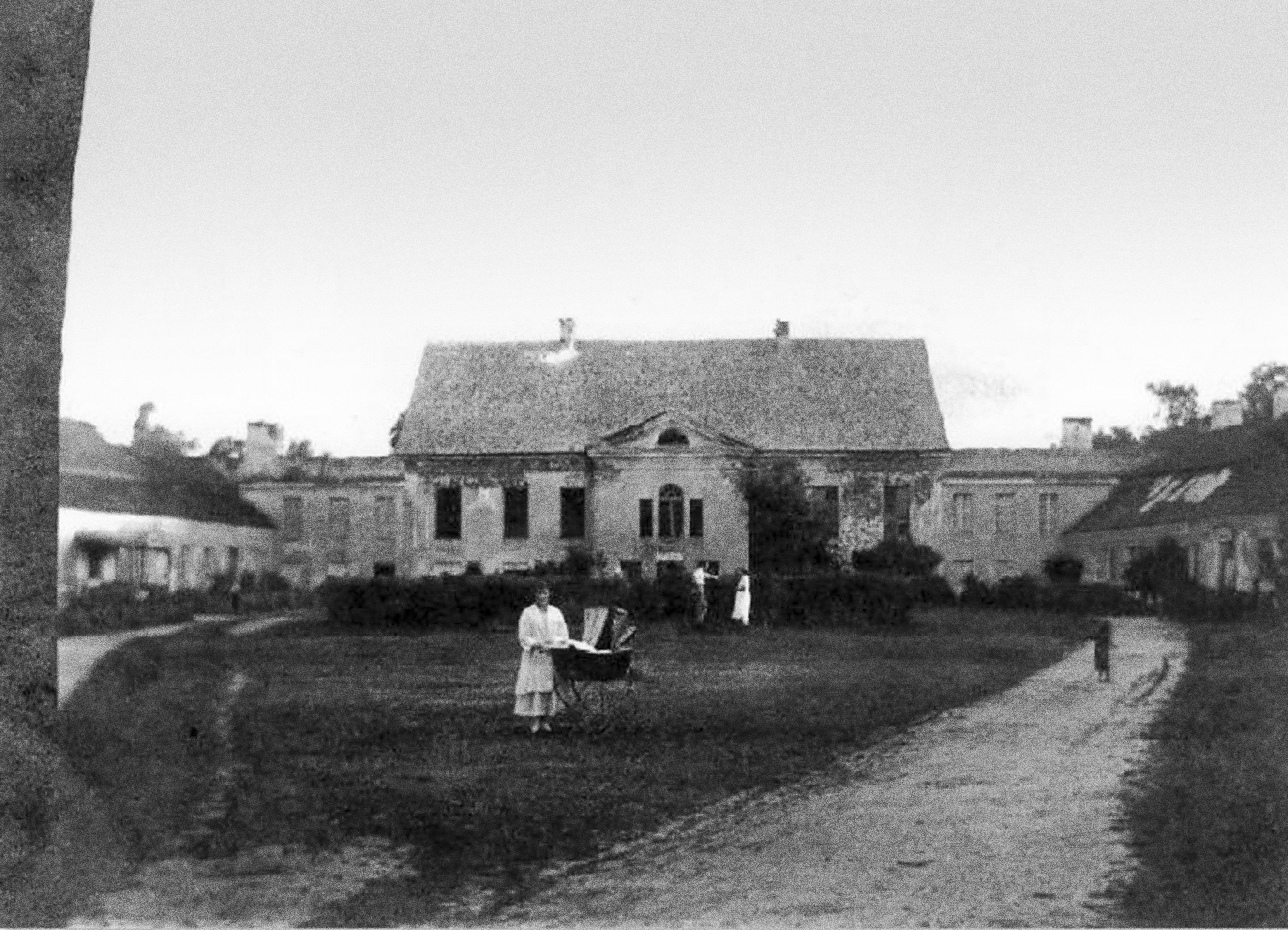 Veisieju dvaras  1923 m. A. Jarmalos archyvas.jpg